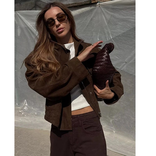 Easy to pair with jeans, leggings, or trousers