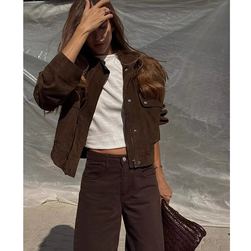 Easy to pair with jeans, leggings, or trousers